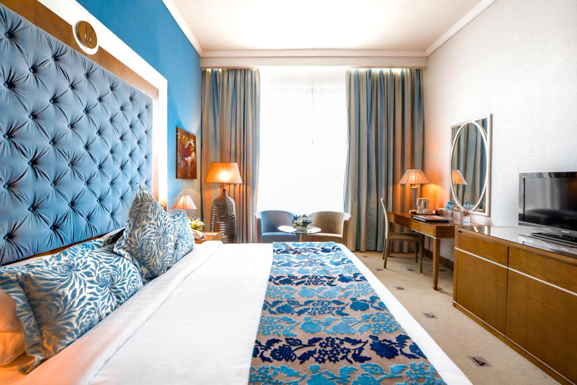 Marina Byblos Hotel Дубай Экстерьер фото