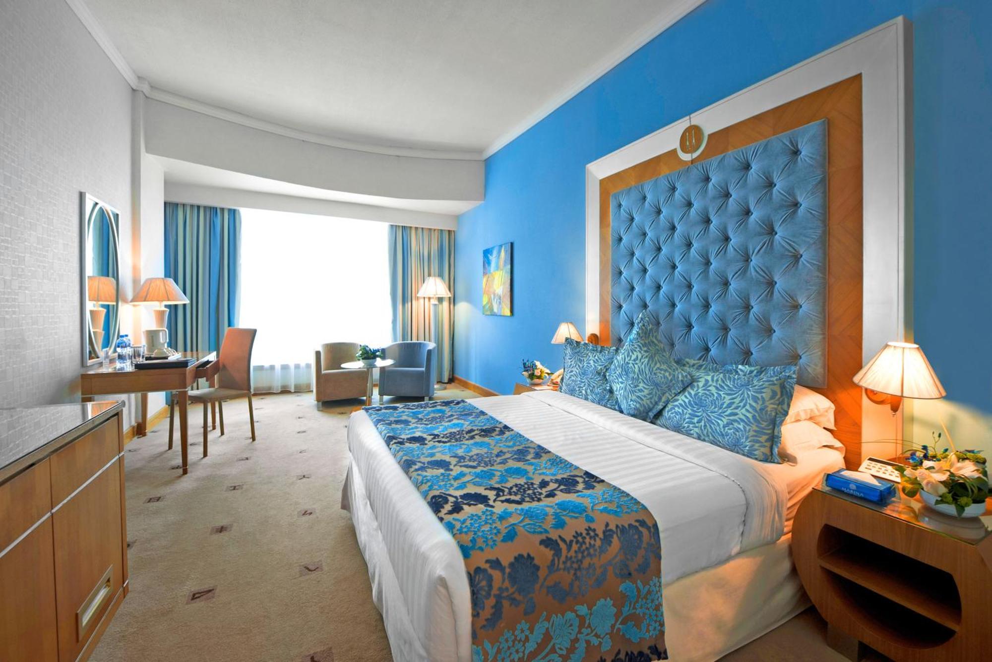 Marina Byblos Hotel Дубай Экстерьер фото
